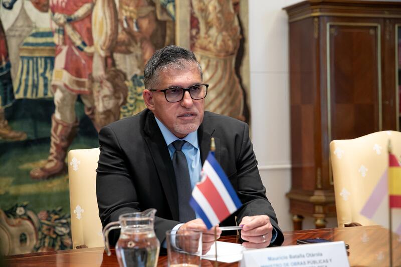 Costa Rica anima a los empresarios españoles a invertir en el país para cerrar la brecha en infraestructuras