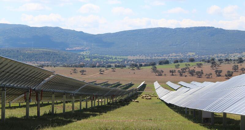 Naturgy invertirá 76 millones en construir 3 plantas fotovoltaicas
