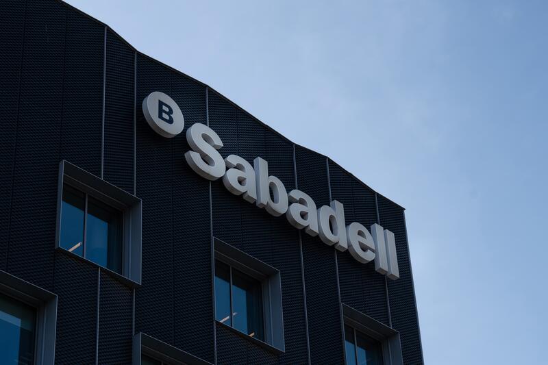 Sabadell registra un beneficio récord de 308 millones de euros en el primer trimestre