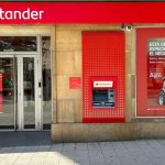 Economía/Finanzas.- Santander ejecuta el 56,9% de su programa de recompra de acciones