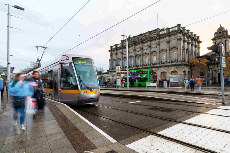 Indra gestionará el ‘ticketing’ del transporte público irlandés tras un acuerdo de «cientos de millones»