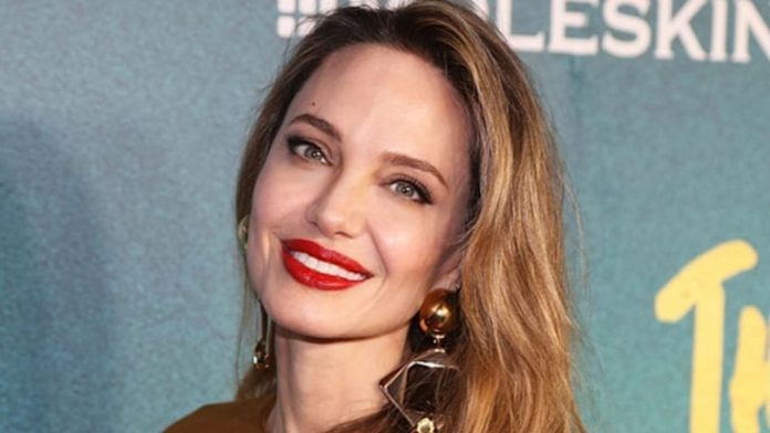 Angelina Jolie revela el enigma detrás de su más reciente tatuaje en medio de la disputa con Brad Pitt