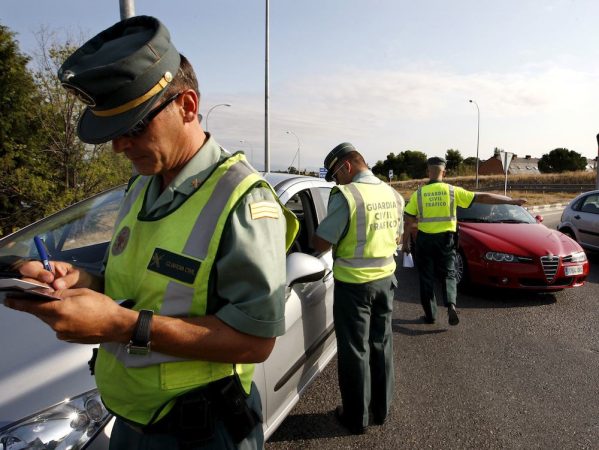 Asi seran los controles de carretera de la Guardia Civil a partir de ahora 9 Merca2.es