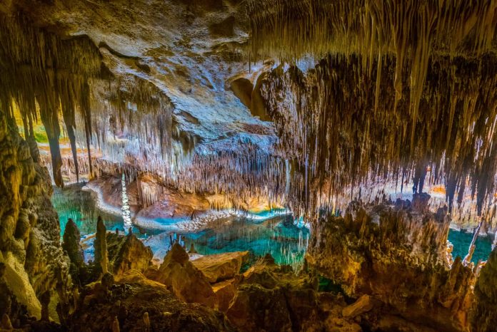 Cuevas del Drach