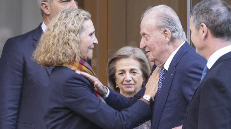 Juan Carlos se queda un rato más en España