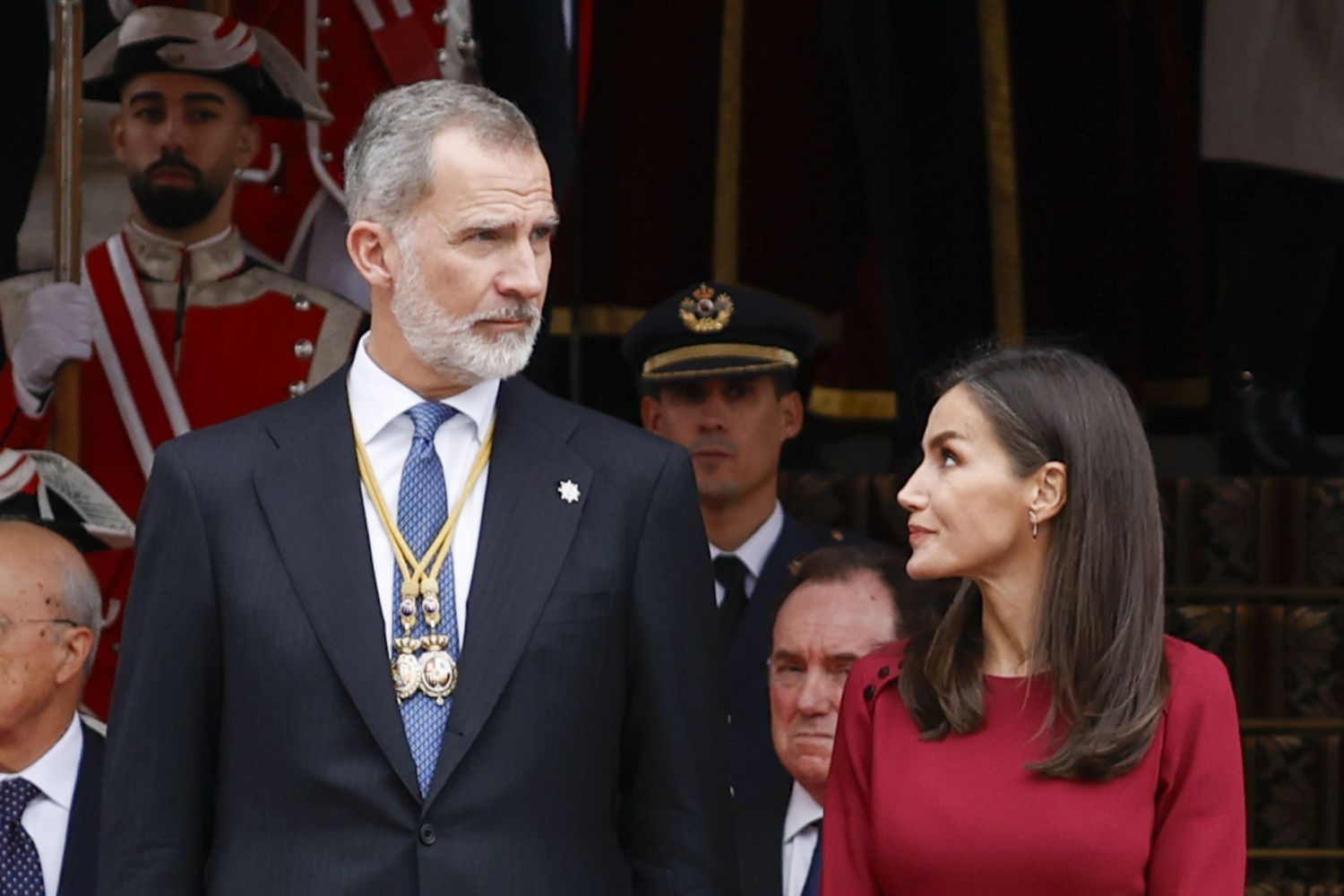 Felipe VI cena con su amiga en Pozuelo mientras Letizia duerme fuera de Madrid