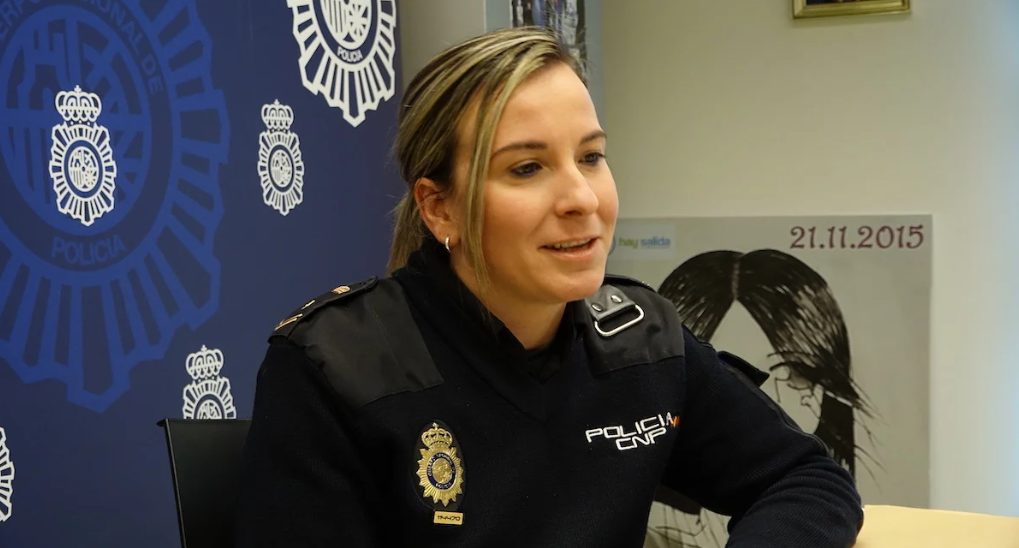Mucho ojo si te llega esta oferta de trabajo: la Policía avisa que es una estafa