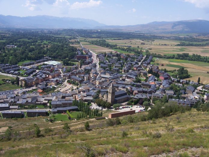 Explora Llívia: La curiosa localidad española dentro de territorio francés