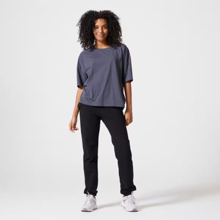 Decathlon arrasa con el pantalón perfecto para Pilates, Yoga o cualquier otro tipo de ejercicio a menos de 20 euros 3 Merca2.es Pantalón jogger fitness recto algodón Mujer Domyos negro