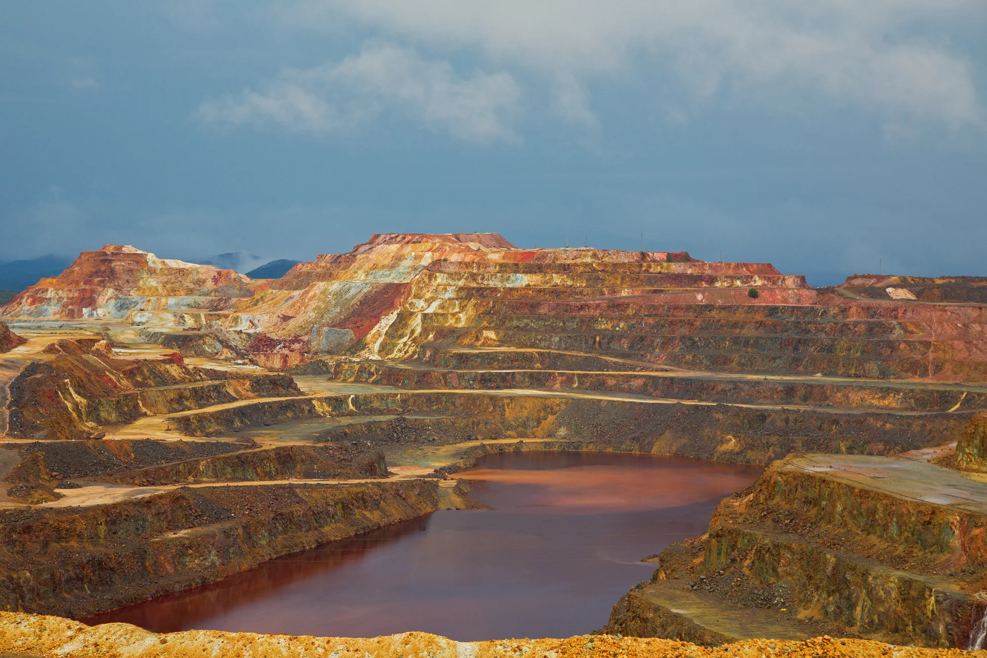 Conoce el Parque Minero de Riotinto en Huelva, la impresionante mina de cobre más grande del mundo