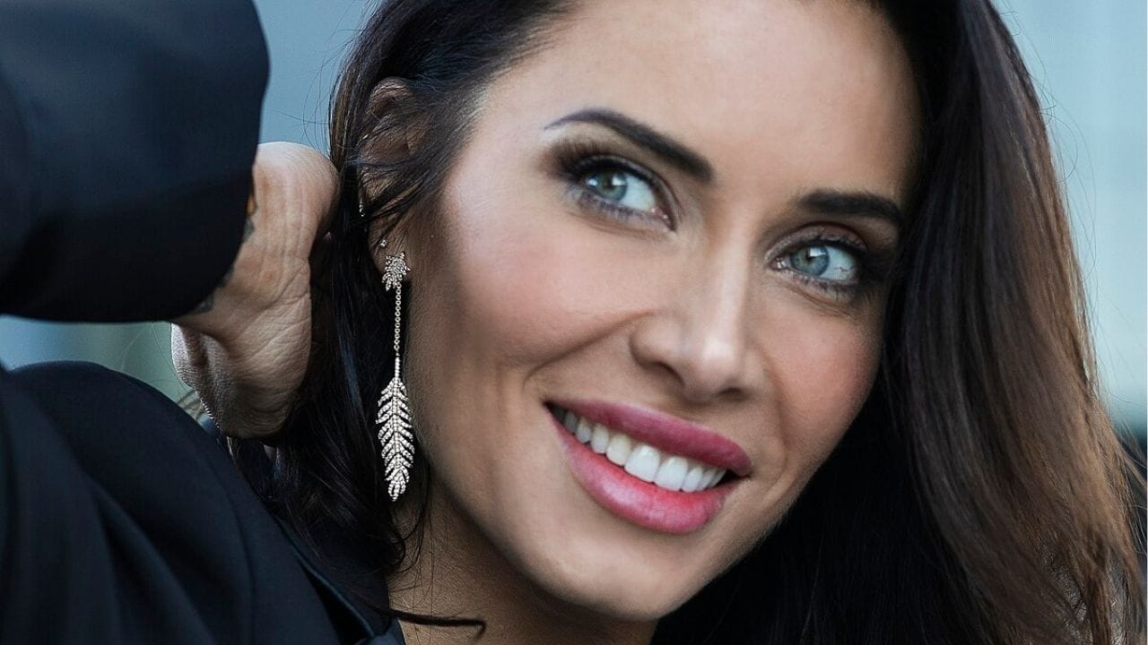 Que lleva Pilar Rubio en su cartera que es indispensable para salir con sus hijos