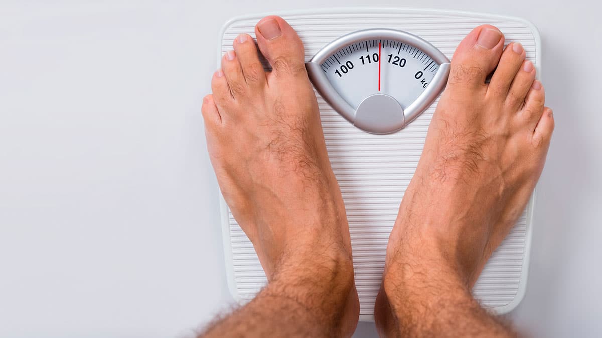 ¿Por qué cuanto mayores somos más nos cuesta perder peso?