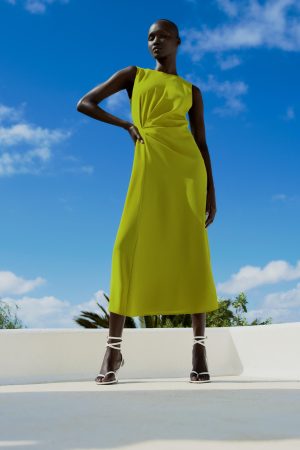 VESTIDO MIDI FRUNCE LATERAL