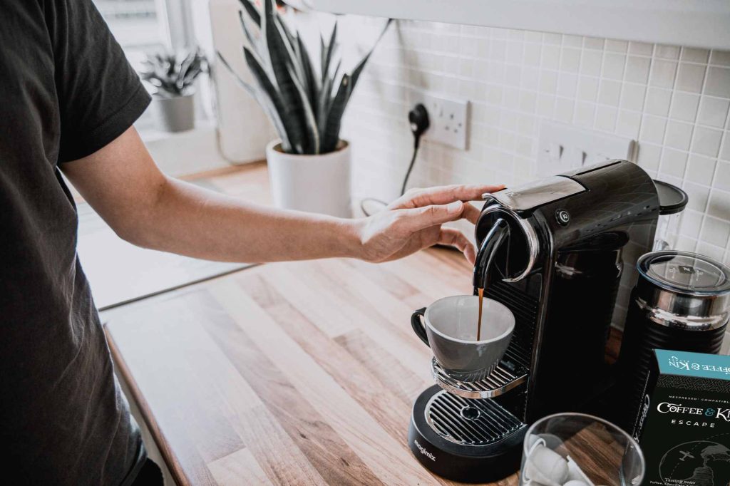 La verdad oculta de las cápsulas de café: esto es lo que estás bebiendo en realidad