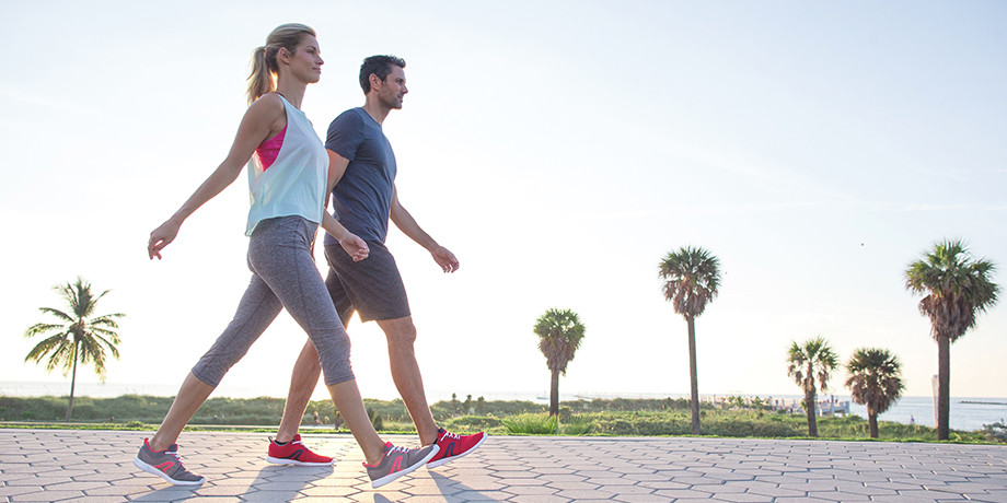 La técnica de caminata que promete pérdida de peso rápida para mayores de 35 años