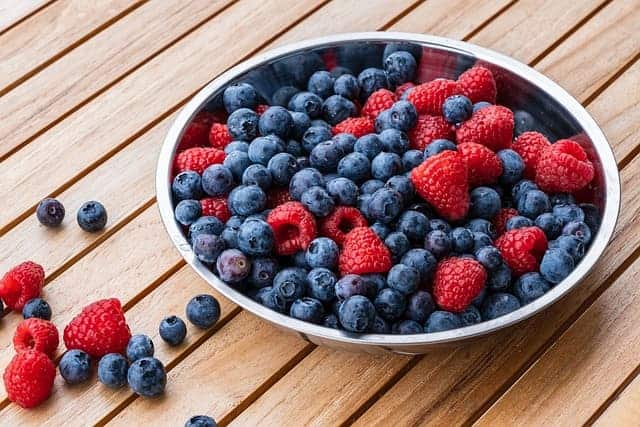 ⁠Esta es la fruta que compensa la pérdida de colágeno y rejuvenece