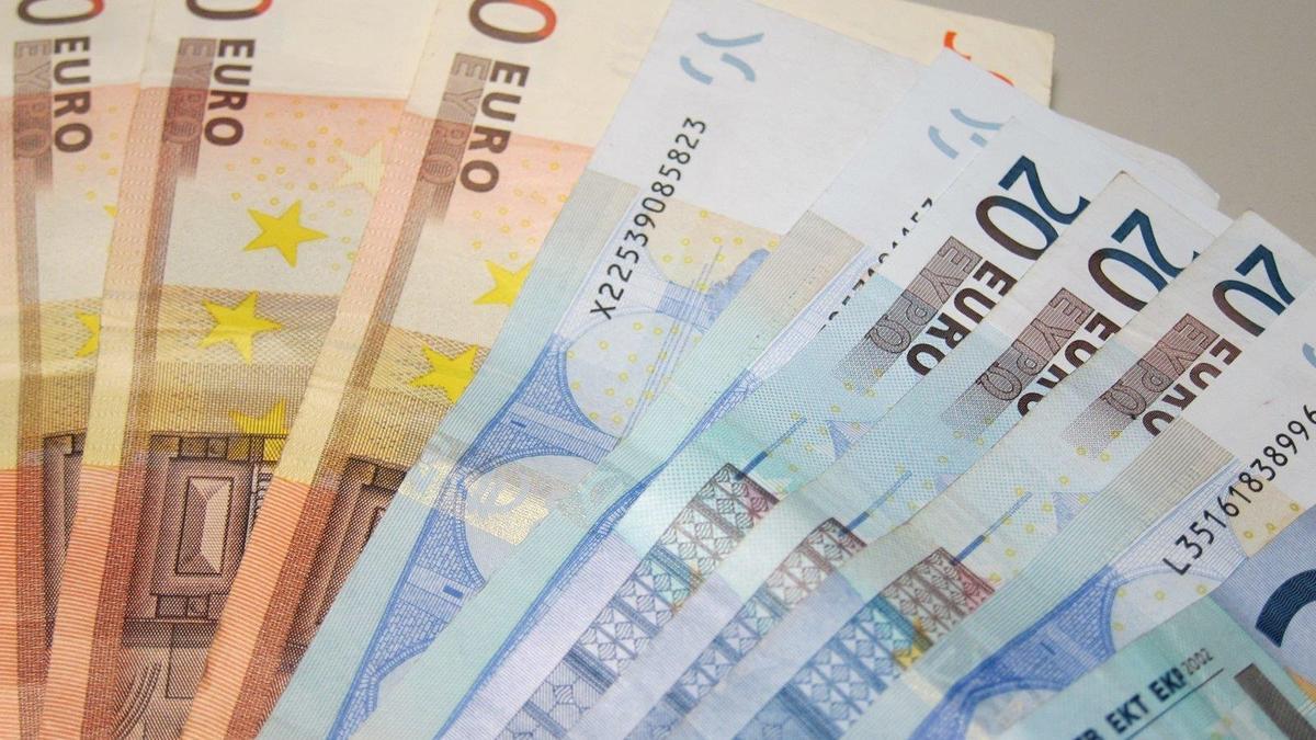 Los españoles ‘apuestan’ por un incremento de las comisiones bancarias en futuro