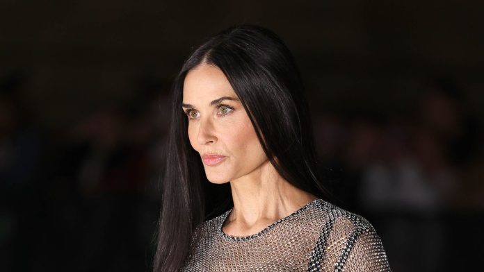 El abismo de Demi Moore: una decisión trágica que casi destruye su carrera en Hollywood