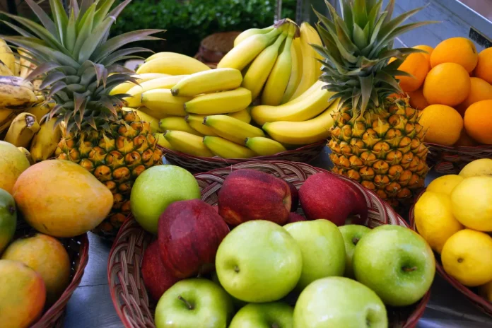 5 frutas para blanquear tus dientes amarillos