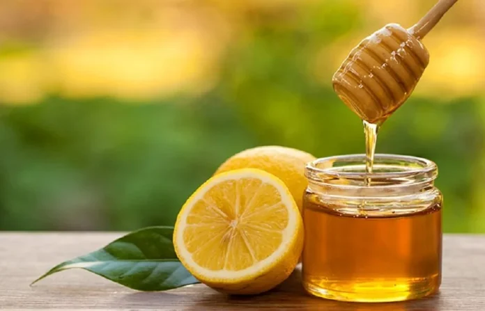 Cómo preparar limón con miel para aliviar mi dolor de garganta