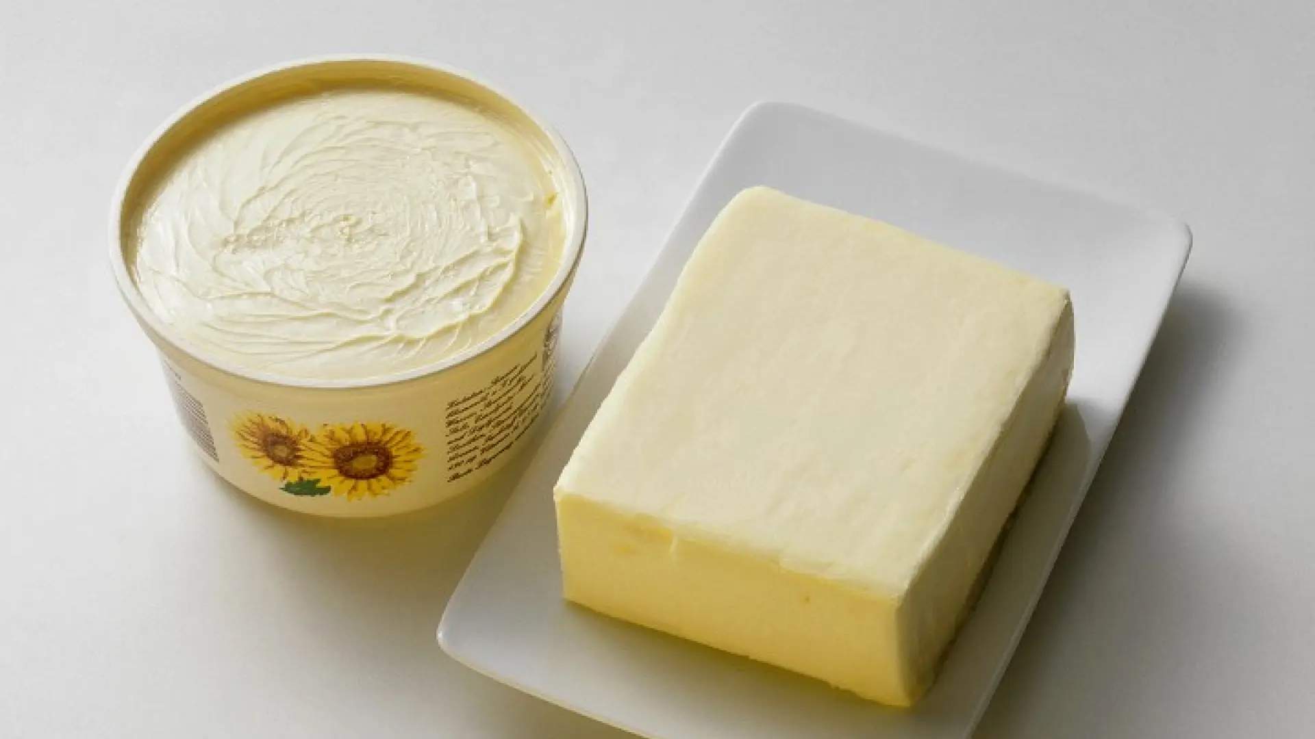 ¿Qué diferencia hay entre la mantequilla y la margarina?