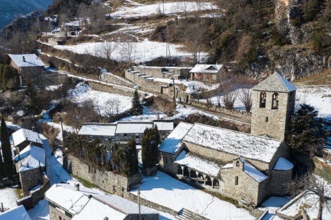 Entre dos países: estos son los pueblos fronterizos más bonitos de España 12 Merca2.es queralbs Merca2.es