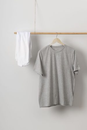 shirt mockup concept with plain clothing Merca2.es