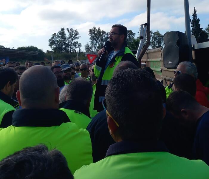 Los trabajadores de Acerinox en Los Barrios (Cádiz) rechazan la propuesta de convenio de los mediadores