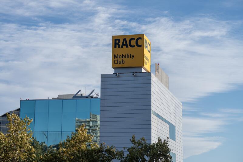 El RACC pide ayudas al vehículo eléctrico y más puntos de recarga entre sus propuestas al 9J