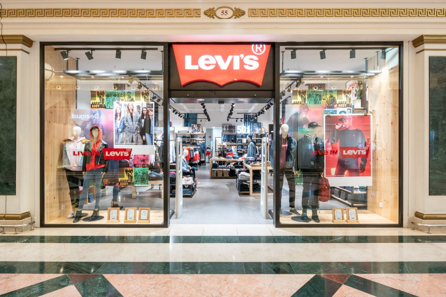La nueva patada adelante de Levi’s: abrir 100 tiendas pese a la mala situación del negocio