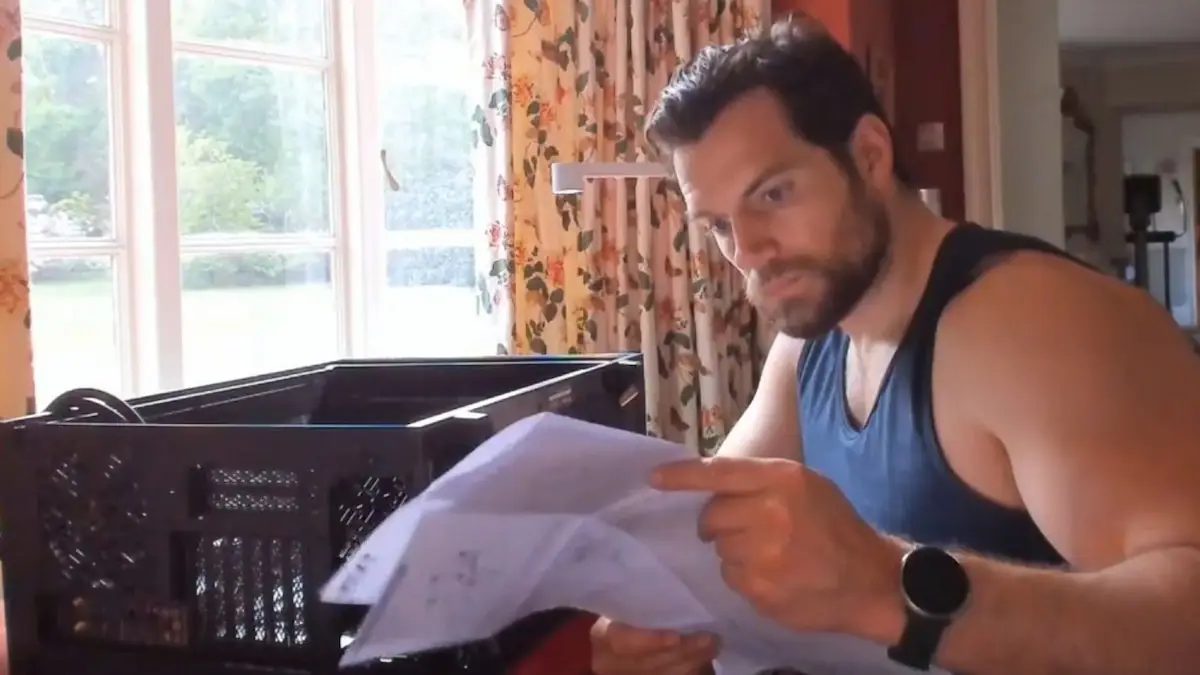 Henry Cavill y sus costosos pasatiempos