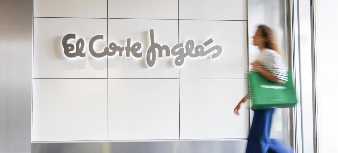 El Corte Inglés está agotando este magnífico bolso bandolera de Bimba y Lola después de rebajarlo