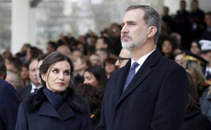 Nos preguntamos: ¿Habrá existido un triángulo amoroso?
