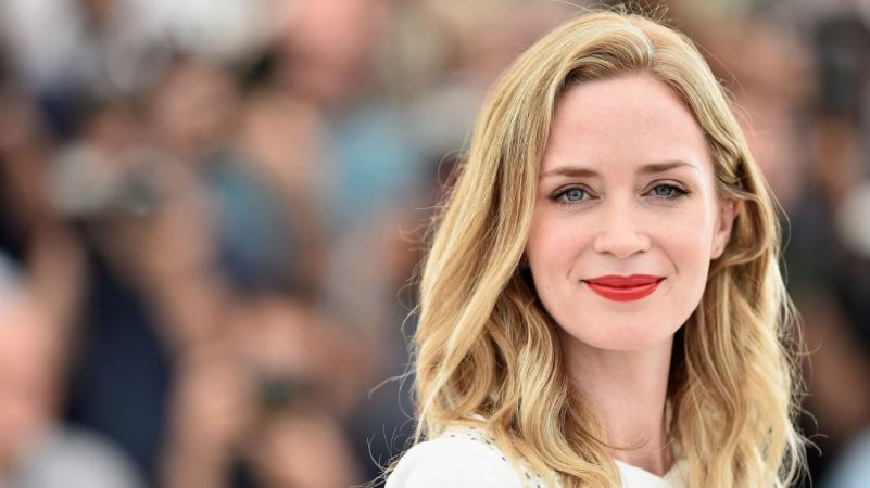 La química de Emily Blunt con sus compañeros de set en una película