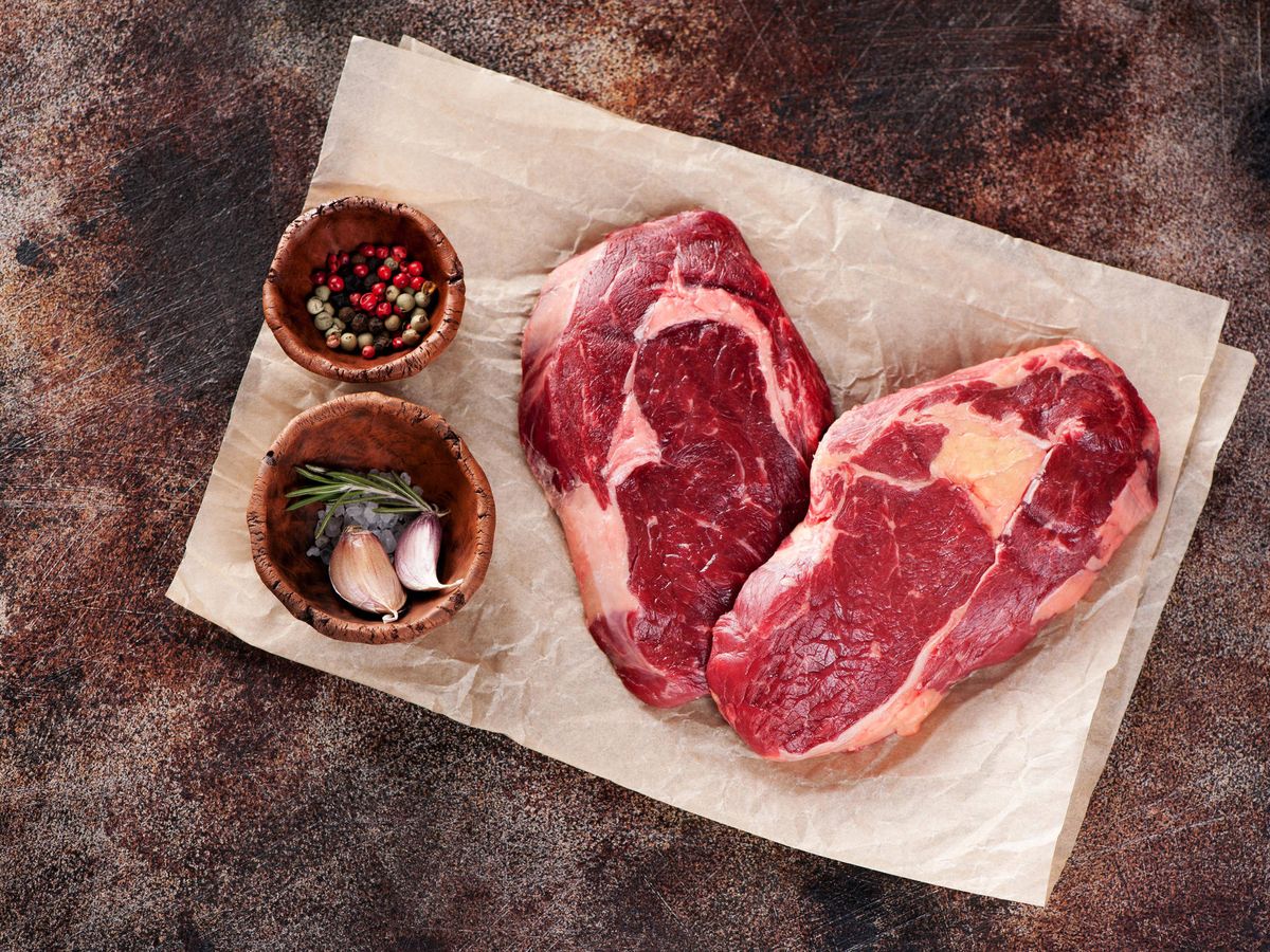 Estos son los alimentos que nunca debería tomar para cenar, según los expertos