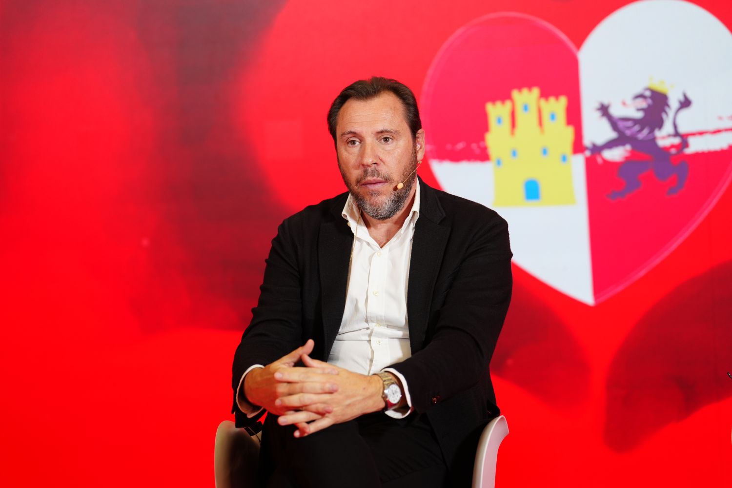 Óscar Puente avanza que se estudiará la quinta frecuencia del tren Madrid-Salamanca