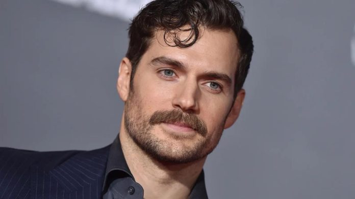 Henry Cavill y unos pasatiempos que no corresponden a su imagen de héroe