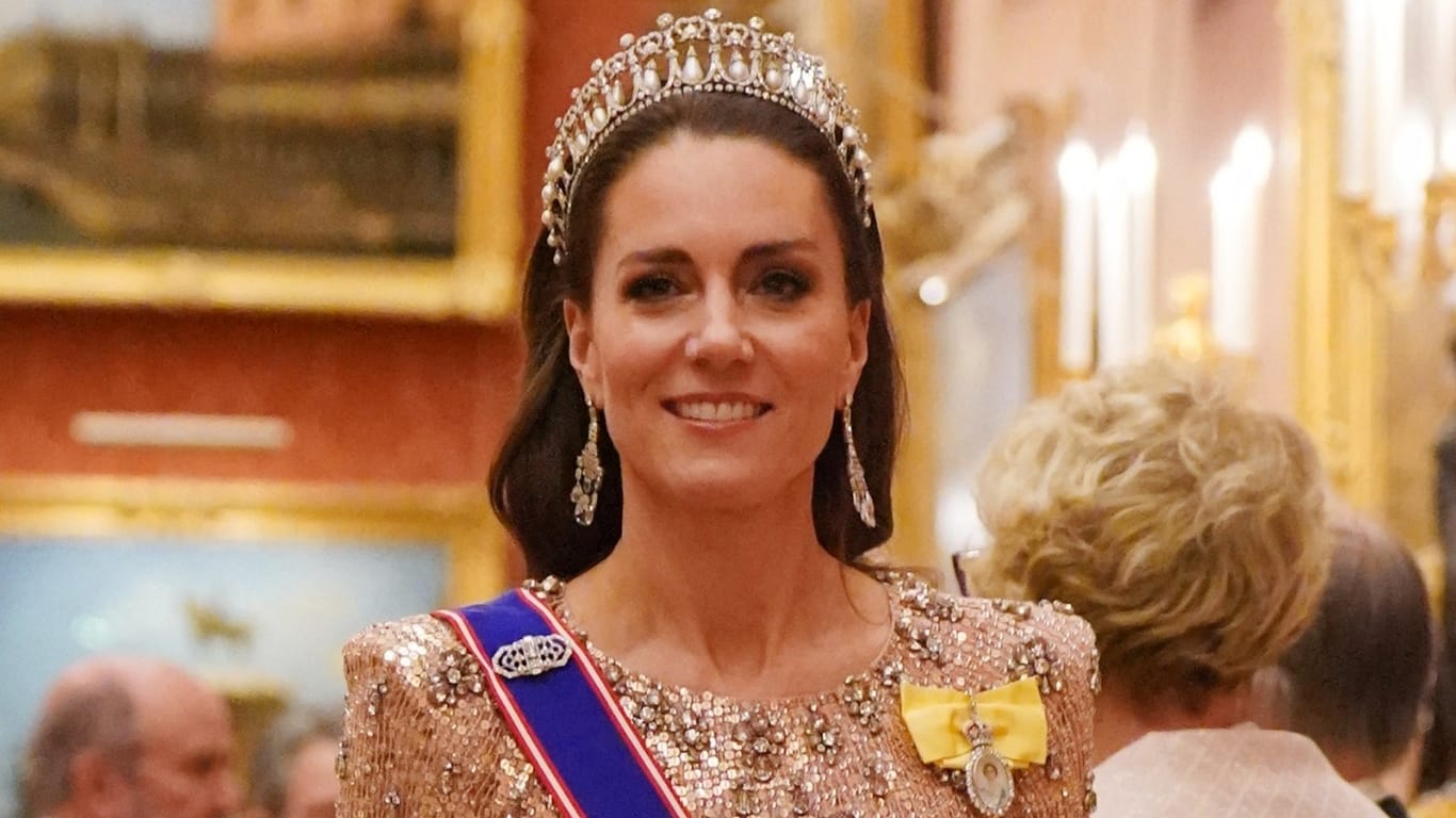 Conoce a la doble de Kate Middleton: quién es y cuánto gana por cada aparición