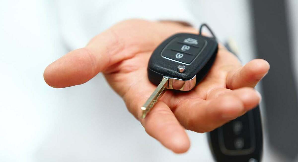 La Policía Nacional advierte del doble uso que le está dando la gente a las llaves del coche
