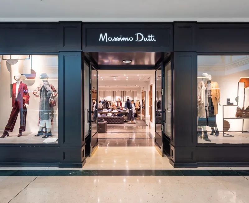Lo vas a petar esta primavera con este cardigan de crochet de Massimo Dutti