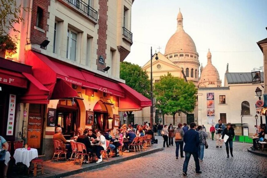 El sombrío pueblo de París en el que vivió Picasso y se volvió viral 1 Merca2.es El sombrío pueblo de París en el que vivió Picasso y se volvió viral