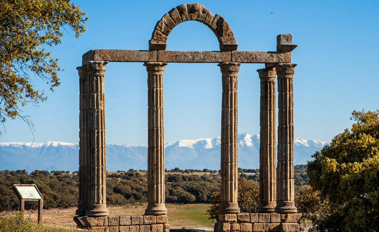 Olvídate del Coliseo: descubre el templo romano mejor conservado de España