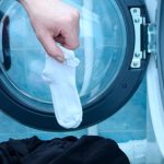 Por fin un estudio explica por qué desaparecen los calcetines en la lavadora