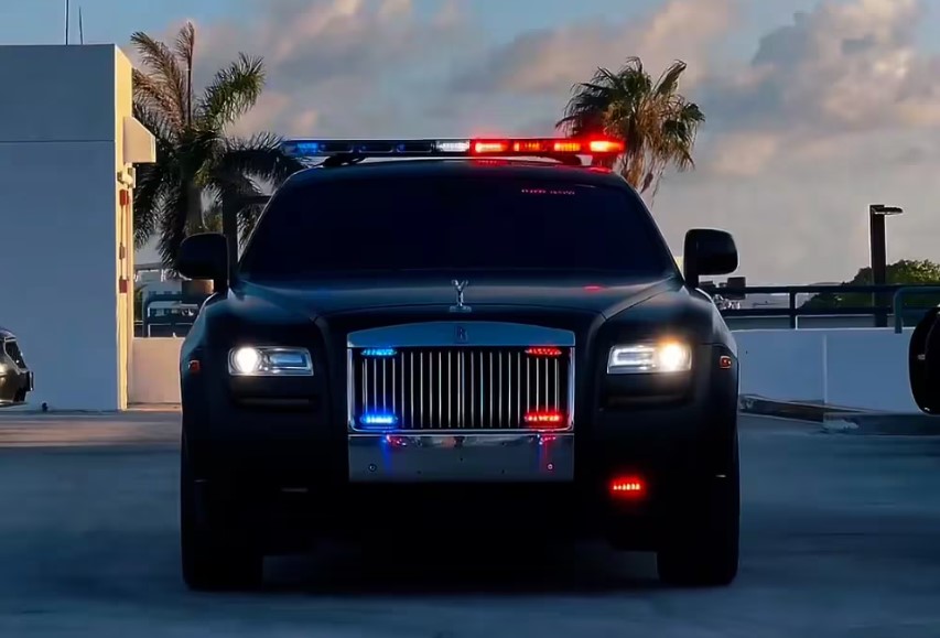 Así es el Rolls-Royce que acaba de presentar la policía de Miami Beach