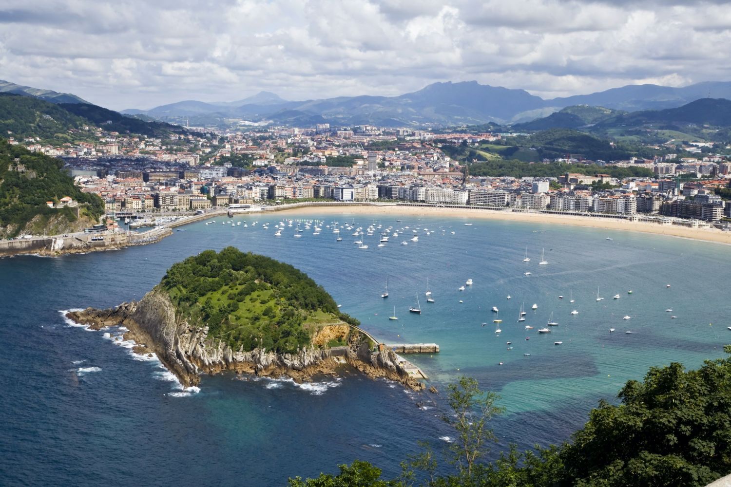 San Sebastián o Donosti, la belleza del norte de España y del buen comer