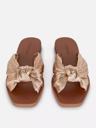Sandalias con nudo