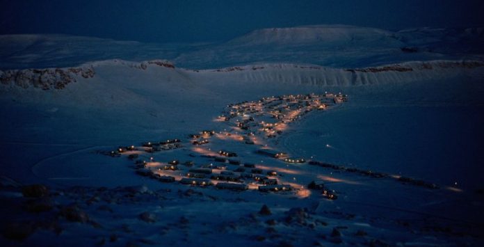 El lugar en el que por 4 meses no hay sol y por otros 4 meses no hay noche