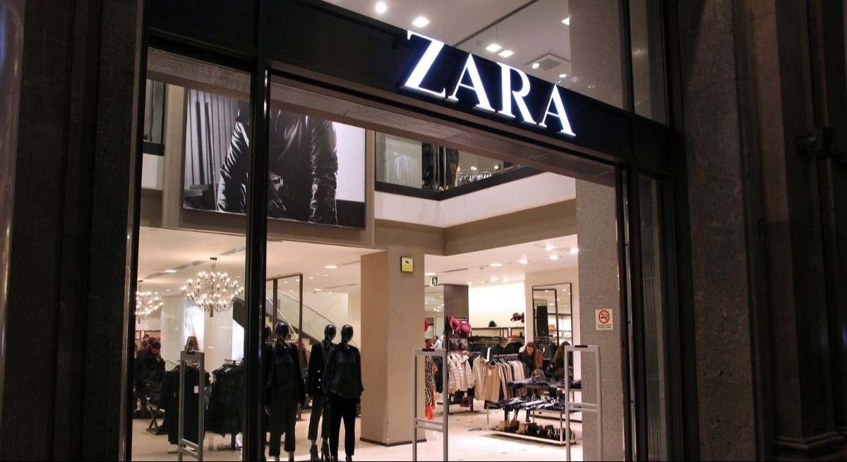 Te va a encantar la colección de pantalones holgados de Zara que te harán tipazo