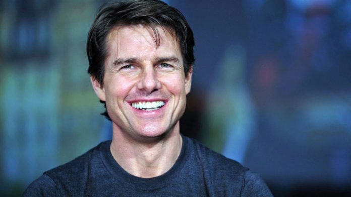 Así luce Tom Cruise sin camisa actualmente a los 60 años