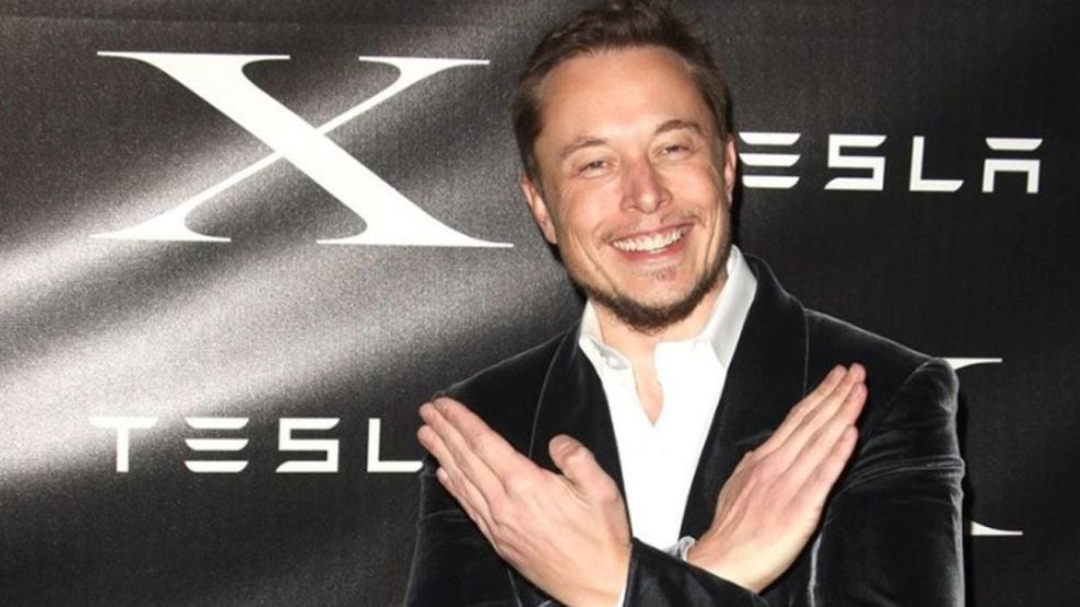 El día que Elon Musk se apoderó de la red social